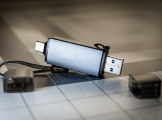 USB C FLASH DRIVE